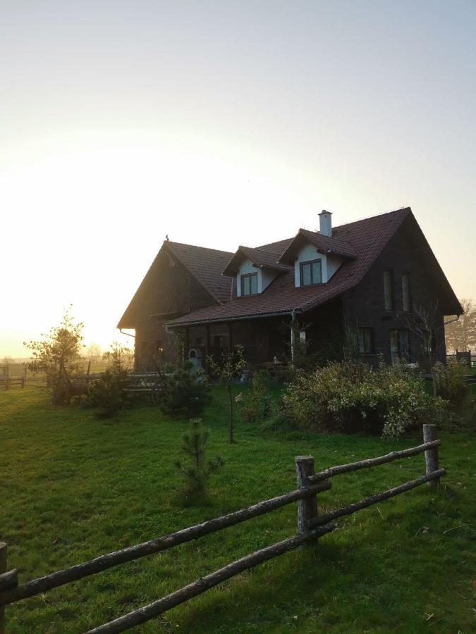 Stajnia Karczow Hotel Екстериор снимка